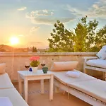 Stone Villa,large Garden,swimming Pool, Very Close The Beautiful . Çeşme