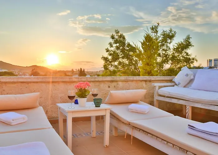 Stone Villa,large Garden,swimming Pool, Very Close The Beautiful . Чешме